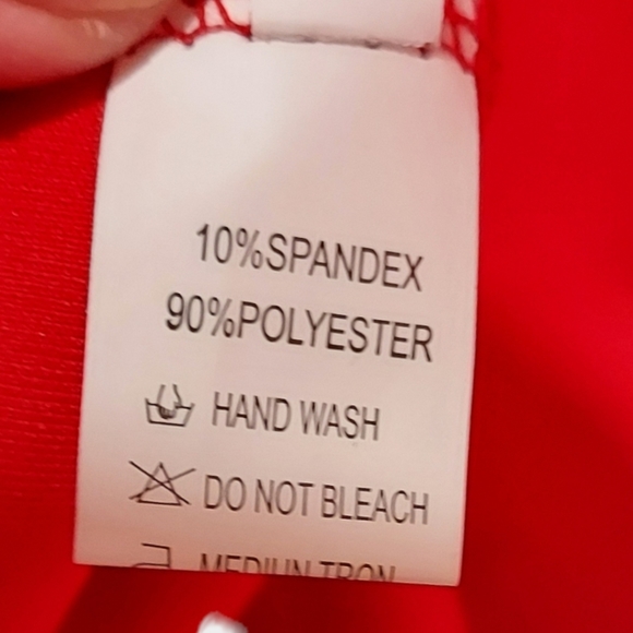 Elegant Red Floor Length Gown, Size L - Picture 8 of 9